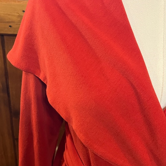 Adorn Red Hooded Wrap size Large Trendy and Avant Garde. - Picture 3 of 6